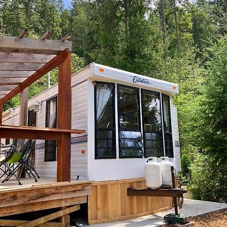 Отель Garden Bay Hideaway - Glamping & Rv Экстерьер фото