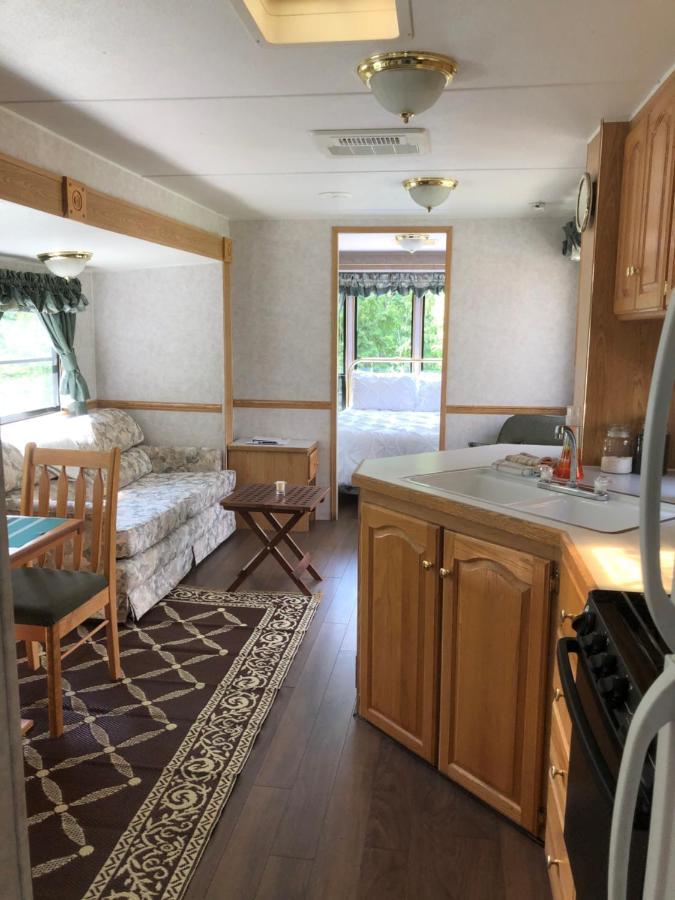 Отель Garden Bay Hideaway - Glamping & Rv Экстерьер фото